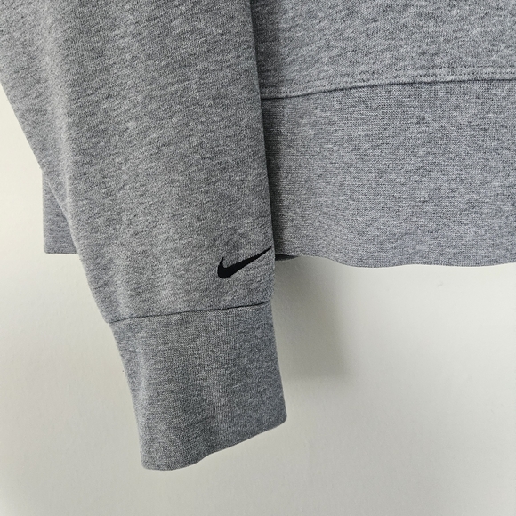 Nike Dri-Fit Embossed Logo Cropped Boxy Sweatshirt in Grey Size L - Picture 8 of 8